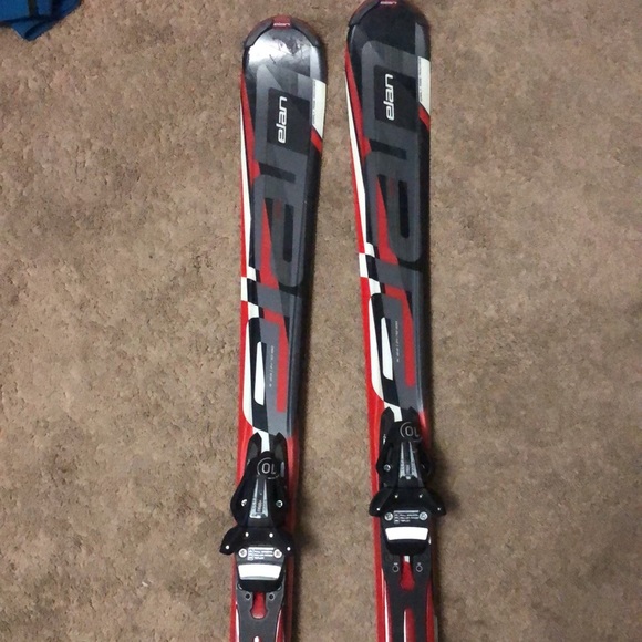 Skis - Picture 8 of 8